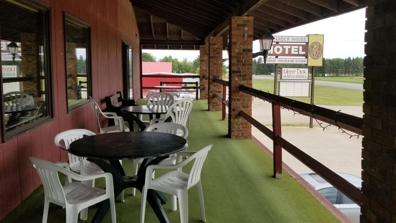Alexander House Motel Park River エクステリア 写真